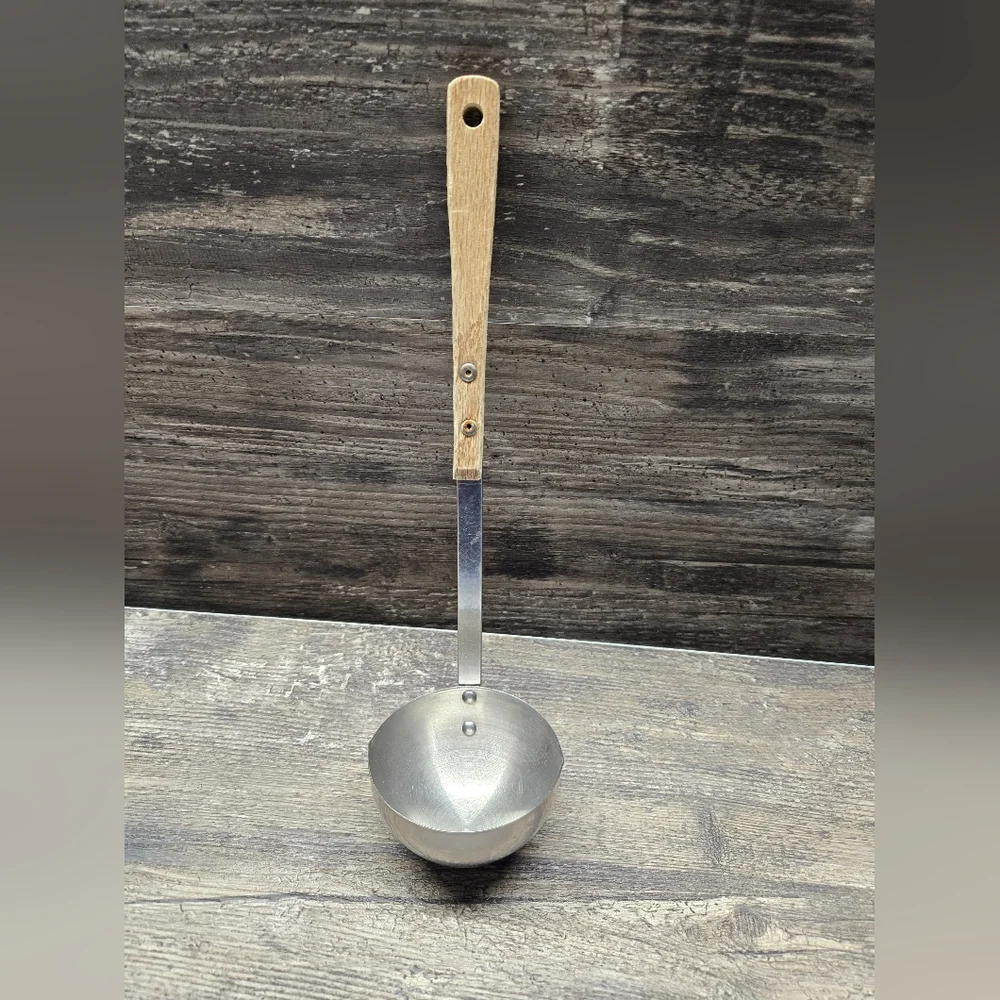 Vintage Stanhome Co 11 1/2” Stainless‎ Soup Ladle W/Wood Handle~Brass Rivet